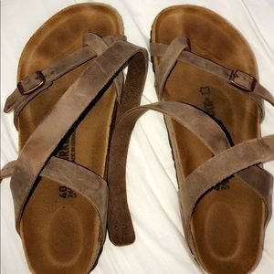 BARELY USED Yara Birkenstocks Size 40